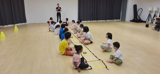Omni Kinetic studio